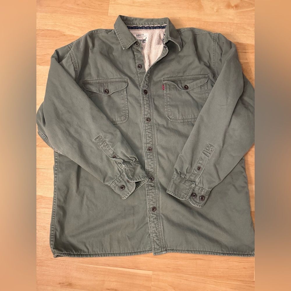 Levi's Cotton Army Green Men's Chore Jacket with Faux Sherpa Lining Size XL